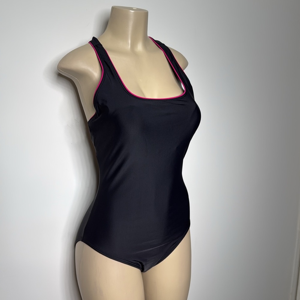 Speedo size 12 black and pink one piece swimsuit - Picture 2 of 4